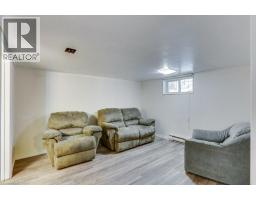 802 WATERLOO Street - 46