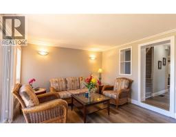 110 LORNE Crescent - 12