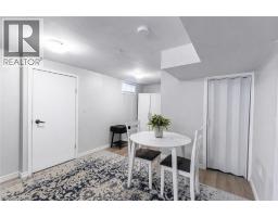 110 LORNE Crescent - 24