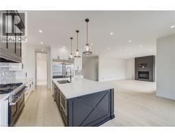 8 EDGEVIEW Crescent - 14