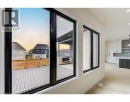 8 EDGEVIEW Crescent - 25