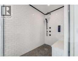 8 EDGEVIEW Crescent - 38