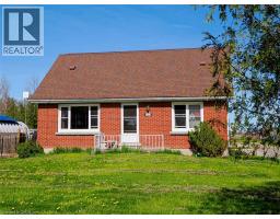 23 ERIE Avenue S - 2