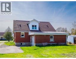 23 ERIE Avenue S - 3