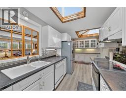 276 BROADVIEW Avenue - 15