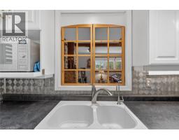 276 BROADVIEW Avenue - 17