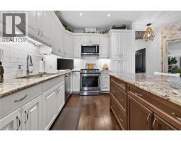 418 NELSON Street W UnitNo. 7 - 11