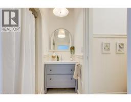 27 CHAPEL Street UnitNo. 202 - 21