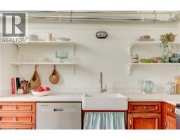 27 CHAPEL Street UnitNo. 202 - 24