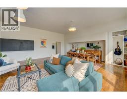 27 CHAPEL Street UnitNo. 202 - 5