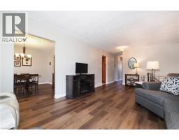 35 REINER Crescent - 10