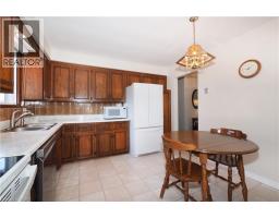 35 REINER Crescent - 15