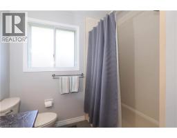 35 REINER Crescent - 22