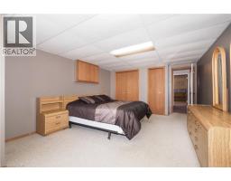 35 REINER Crescent - 28