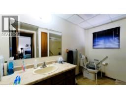 470 ELIZABETH Street E - 13