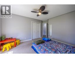 44 GEOFFERY Road - 12