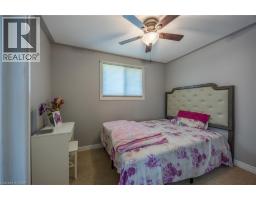 44 GEOFFERY Road - 13