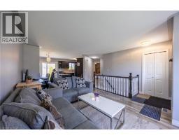 44 GEOFFERY Road - 4