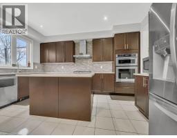 35 WILMOT Road - 14