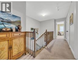 35 WILMOT Road - 24