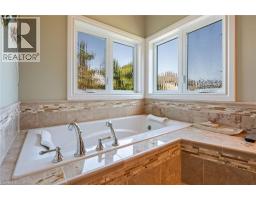 114 DONJON Boulevard - 12