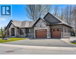 114 DONJON Boulevard - 3