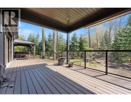 114 DONJON Boulevard - 34
