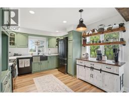 27 BLOSSOM Avenue - 8