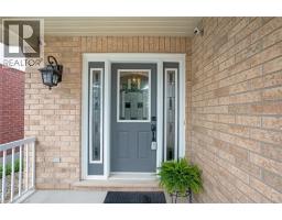 99 UDVARI Crescent - 2