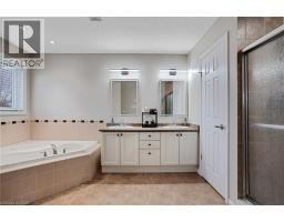 99 UDVARI Crescent - 25