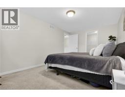 12 FERNCLIFFE Street - 26