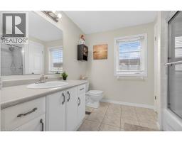 12 FERNCLIFFE Street - 31
