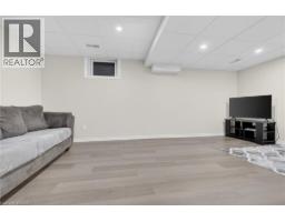 12 FERNCLIFFE Street - 34