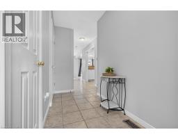 12 FERNCLIFFE Street - 5