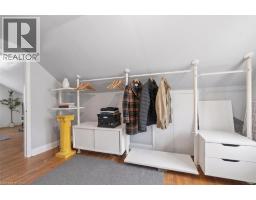 26 SYDNEY Street N - 14