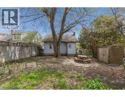 26 SYDNEY Street N - 18