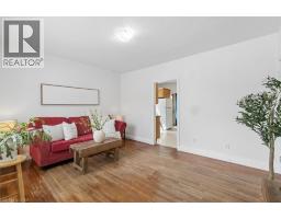 26 SYDNEY Street N - 4