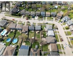 79 GAYDON Way - 46