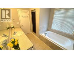 461 GARTH MASSEY Drive - 32