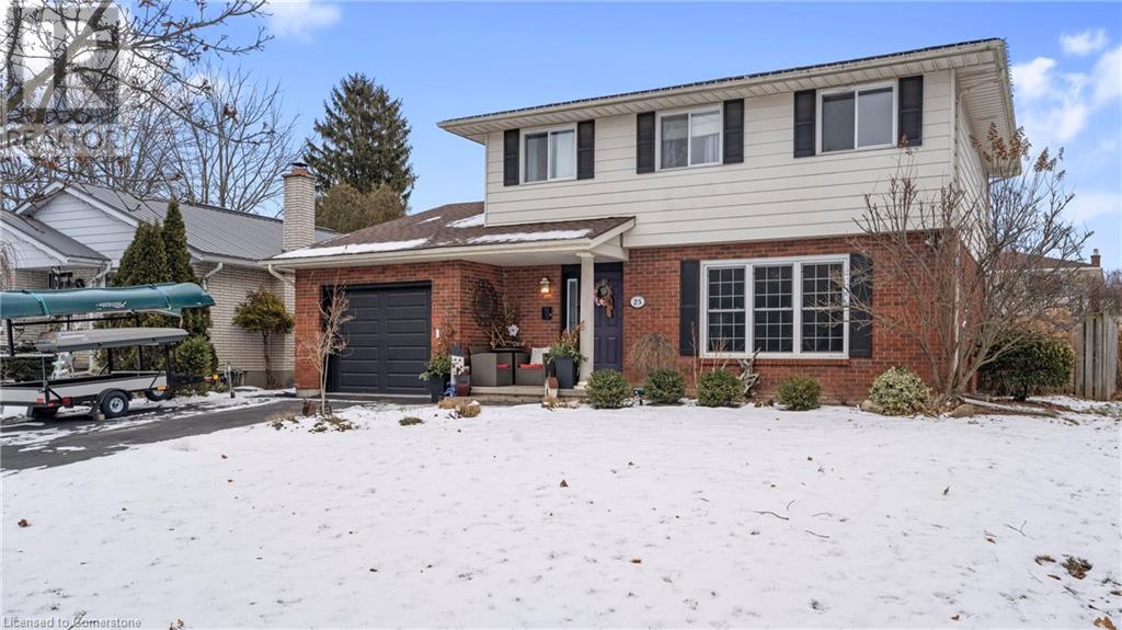 25 CARRIAGE Road, Simcoe