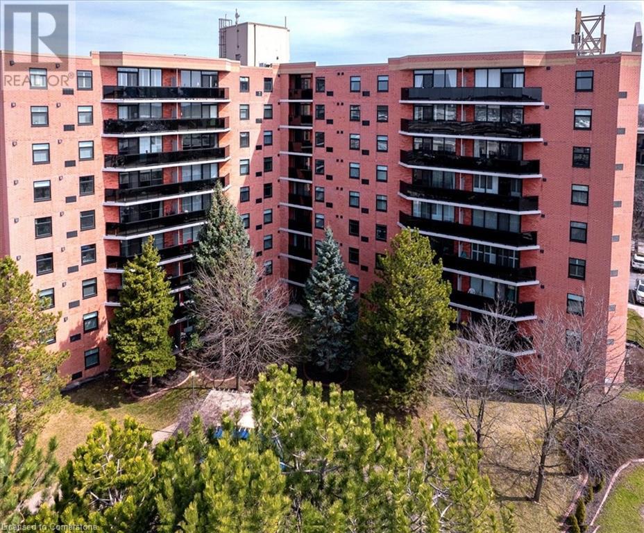 9 BONHEUR Court UnitNo. 606, Brantford