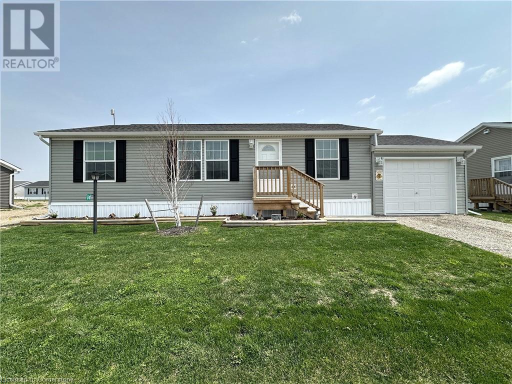 14 COPPER BEECH Drive, Haldimand County