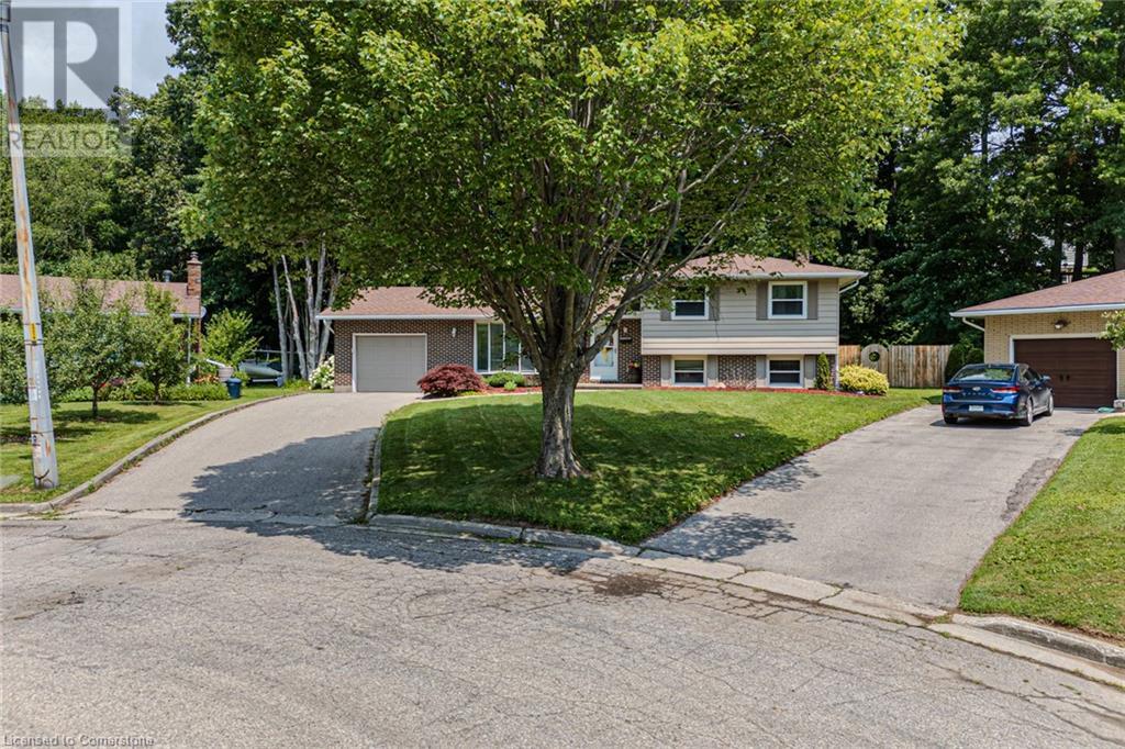 9 EDEN Place, Simcoe