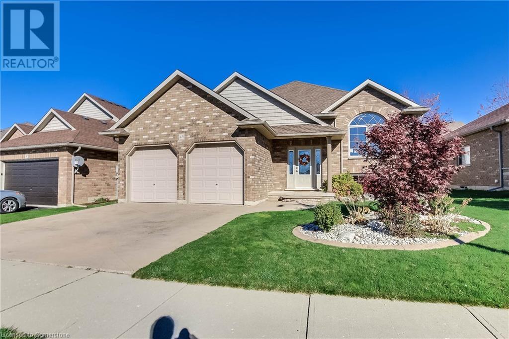 43 REDBUD Crescent, Simcoe