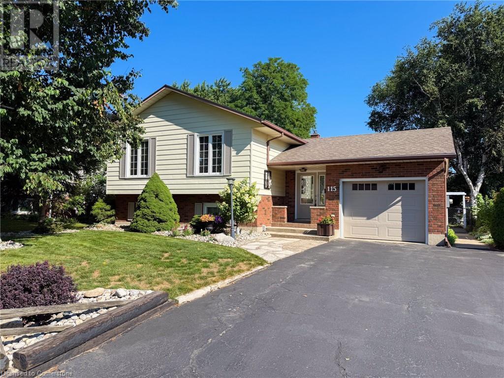 115 LYNNDALE Road, Simcoe