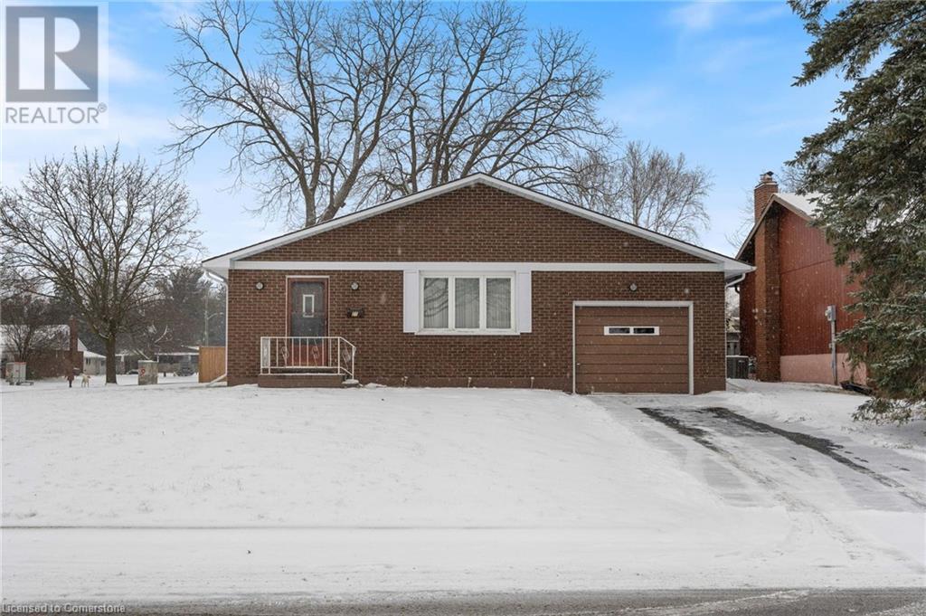 31 THOMSON Road, Simcoe