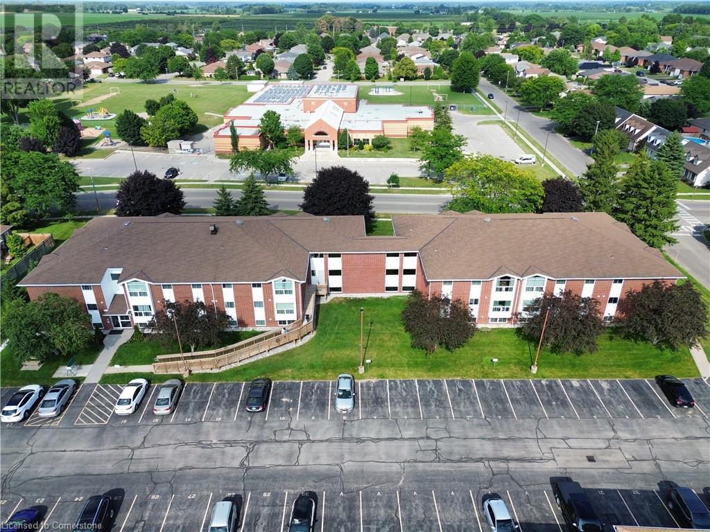 60 DONLY Drive S UnitNo. 310, Simcoe