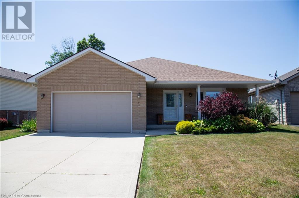 17 BRIARLEA CRES Crescent, Port Dover
