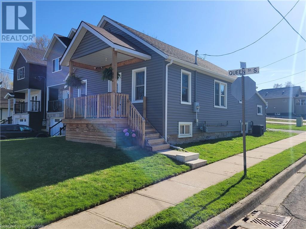 204 QUEEN Street S, Simcoe