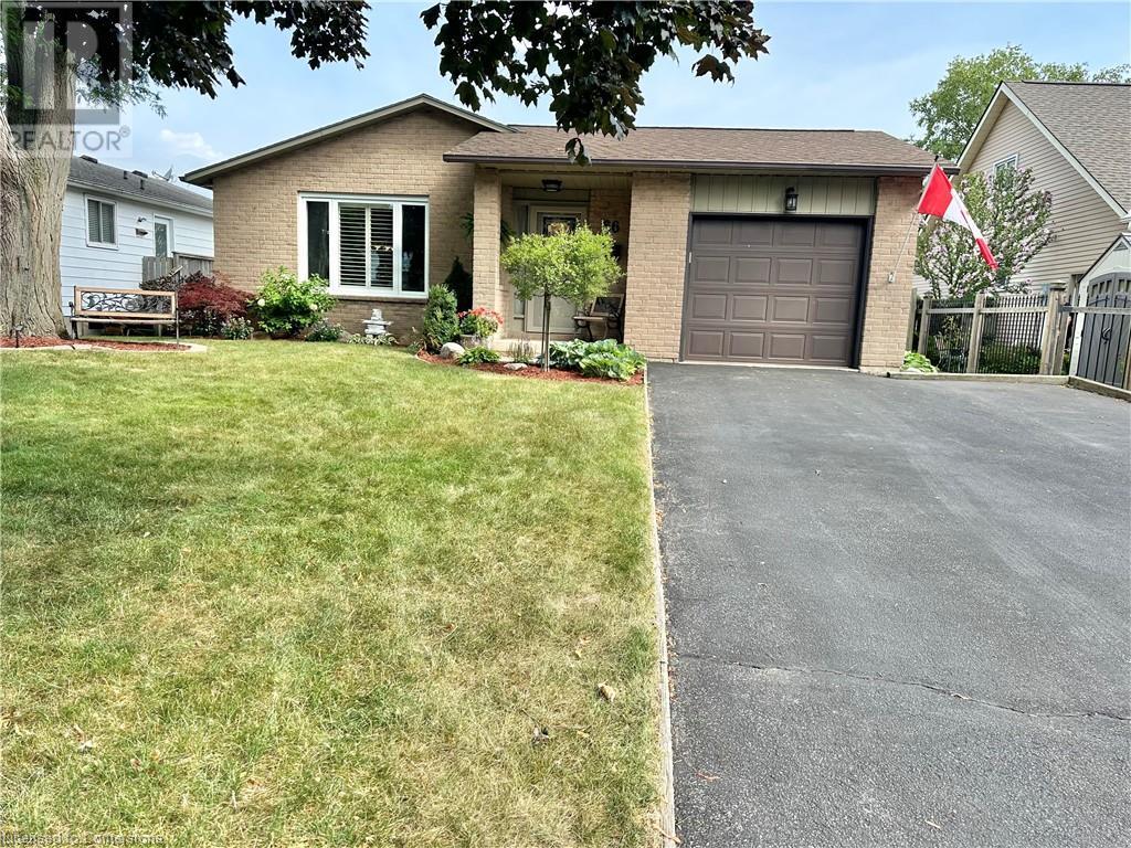 66 CRESTLYNN Crescent, Simcoe